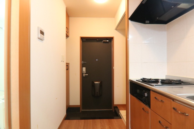 玄関　※別室の参考写真の為、現況優先です。