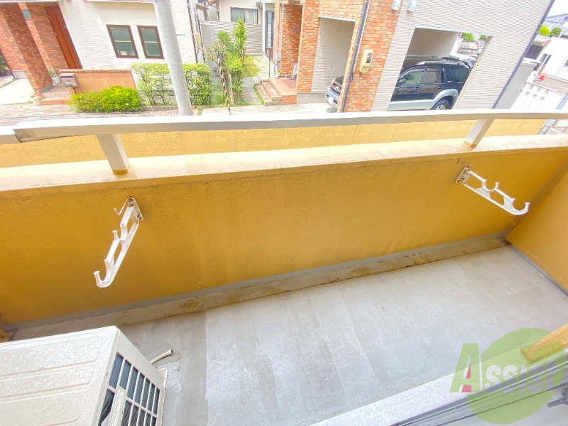 バルコニー　こちらはバルコニーになります。優雅にお茶を楽しめそうです。