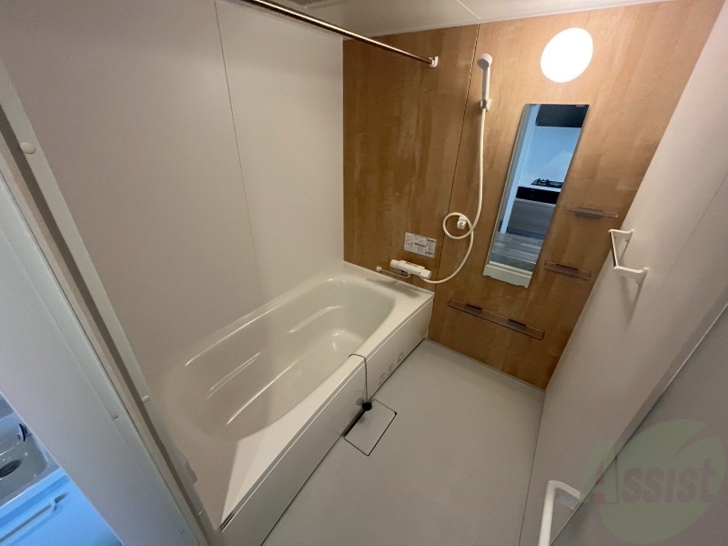 バス・シャワールーム　お風呂になります。一日の疲れを癒してくださいね。