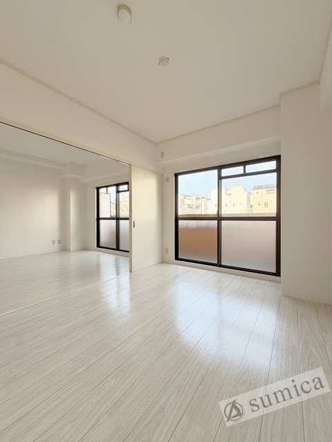 バルコニー　日当たりのいい広々バルコニー！！