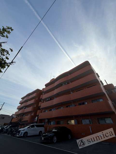 建物外観　レトロな外観がお出迎え♪♪