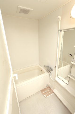 バス・シャワールーム　参考写真（同物件別部屋）