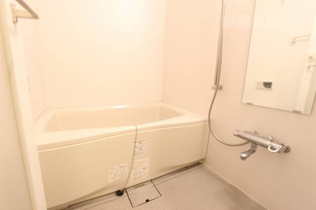 バス・シャワールーム　追い炊き、浴室乾燥も付いてます。