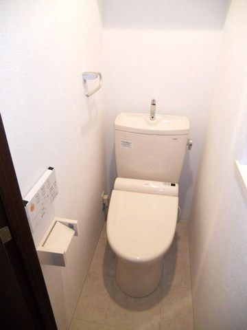 トイレ　★温水洗浄便座付きトイレ★