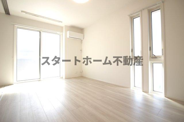 居室・リビング　使いやすい居間です