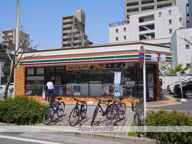 コンビニ　セブンイレブン（コンビニ）まで219m