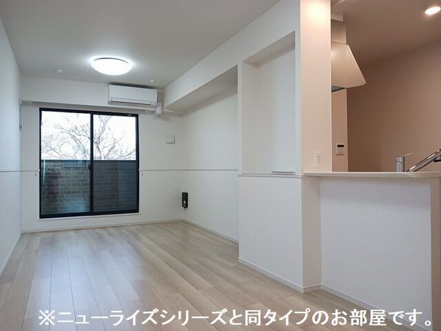 居室・リビング　ゆったり過ごせる居間です