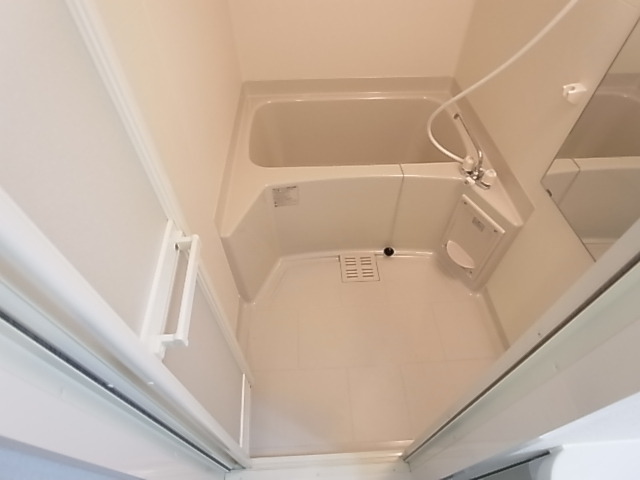 バス・シャワールーム　バスルーム