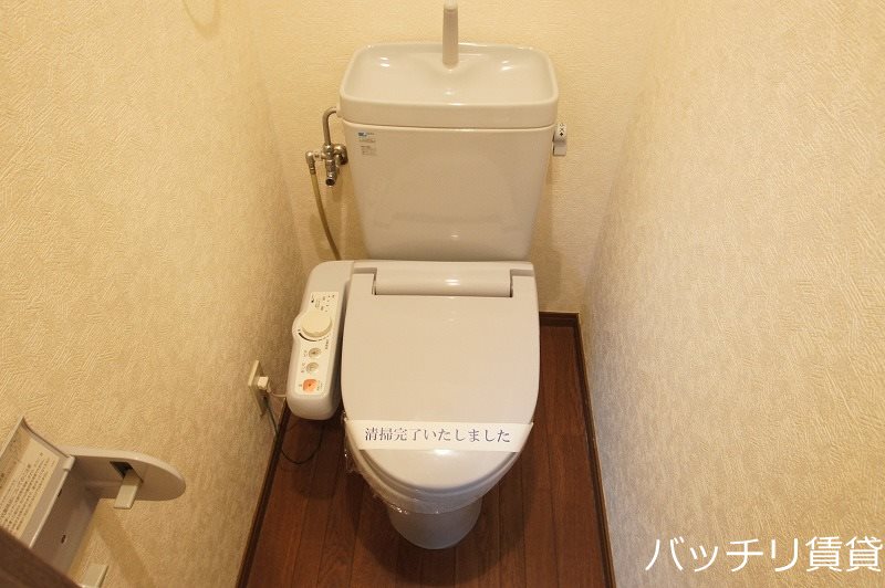 トイレ　別号室写真の為現況を優先致します