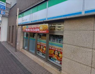 コンビニ　ファミリーマート　本駒込二丁目店（コンビニ）まで240m