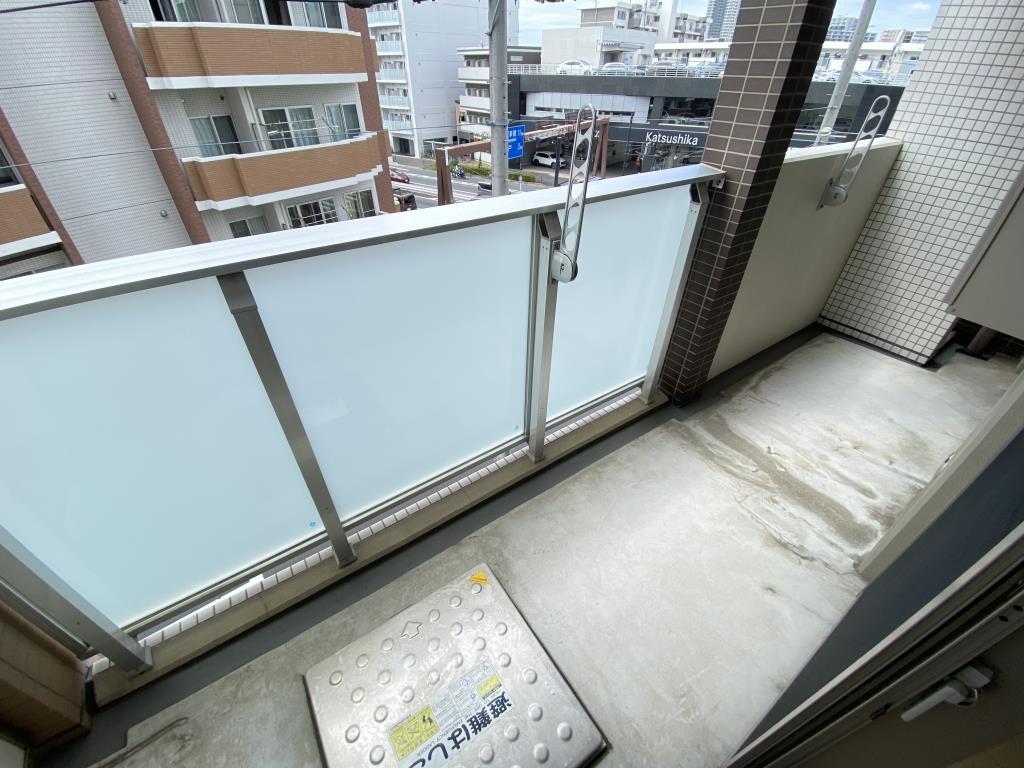 バス・シャワールーム　階数によって日当たりや景観は異なります。
