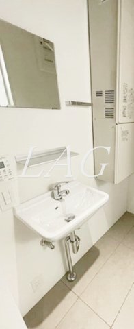 洗面設備　独立洗面台です。