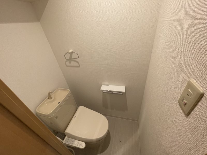 トイレ　別号室イメージ