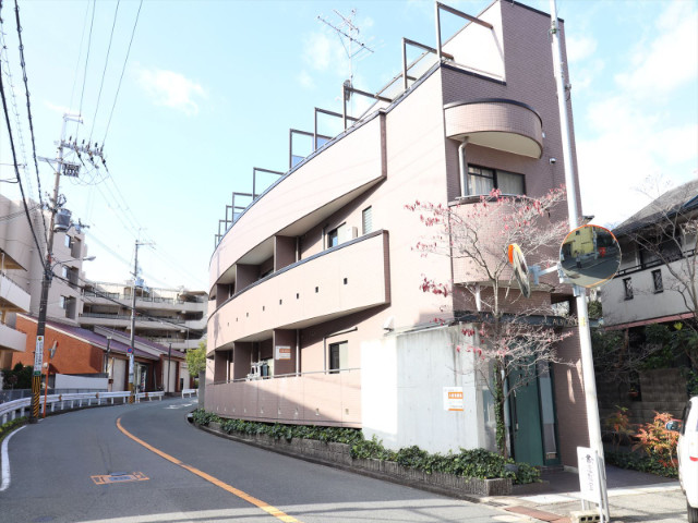 建物外観　お洒落な外観です