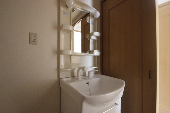 洗面設備　※別部屋の写真です