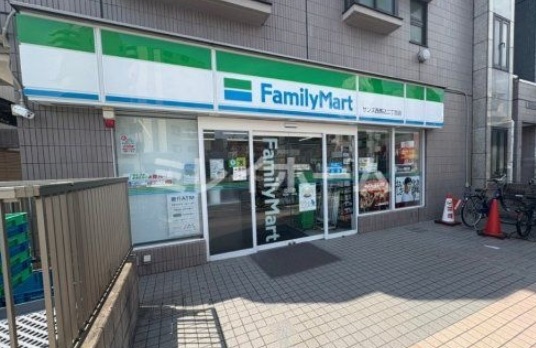 コンビニ　ファミリーマートサンズ西馬込二丁目店（コンビニ）まで5m