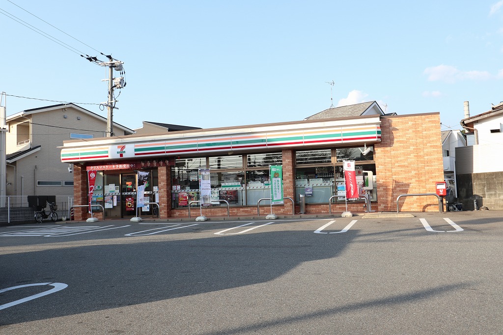コンビニ　セブンイレブン 針摺店（コンビニ）まで240m