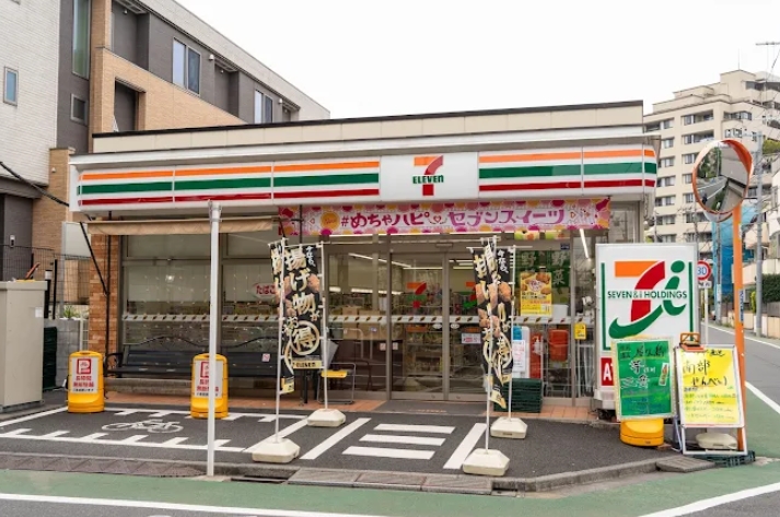 コンビニ　セブンイレブン板橋相生町南店（コンビニ）まで774m