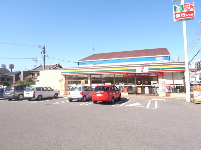 コンビニ　セブンイレブン（コンビニ）まで760m