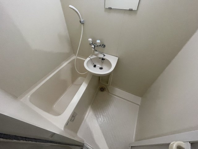 バス・シャワールーム　日々の暮らしに欠かせないお風呂です