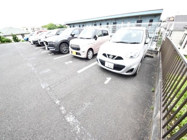 駐車場　★★駐車場★★