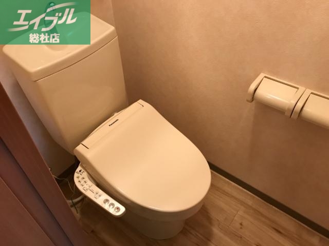 トイレ　シャワー付トイレ