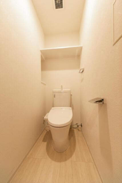 トイレ　※写真は同タイプ住戸です。?