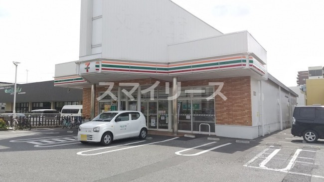 コンビニ　セブンイレブン 流山西初石3丁目店（コンビニ）まで1335m