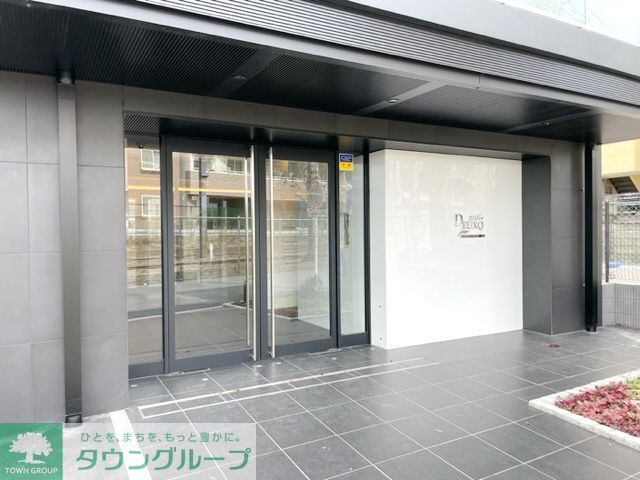 エントランス　エントランス