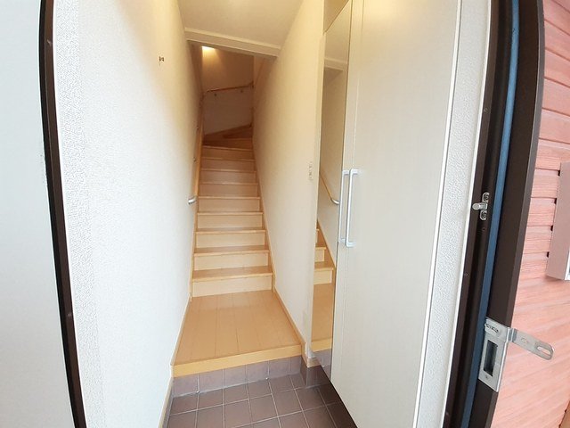 玄関　明るい玄関です