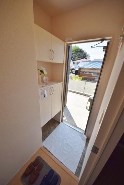 玄関　同物件別部屋参考