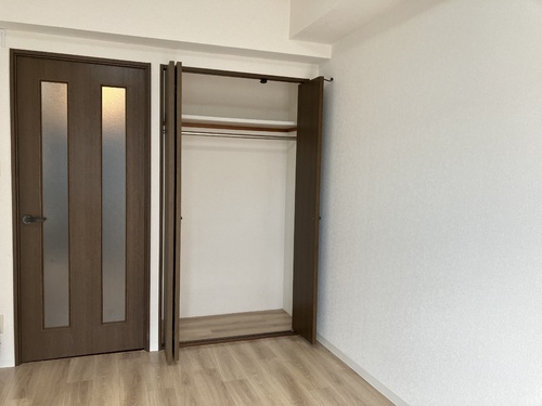 収納　クロゼット　※同タイプの部屋のお写真です