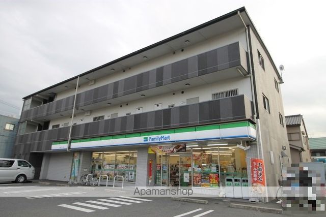 コンビニ　ファミリーマート東春田一丁目店（コンビニ）まで368m