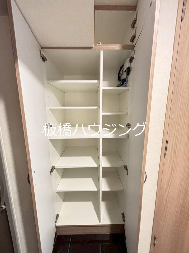 収納　下駄箱