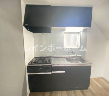 キッチン　コンパクトなキッチンで掃除もラクラク