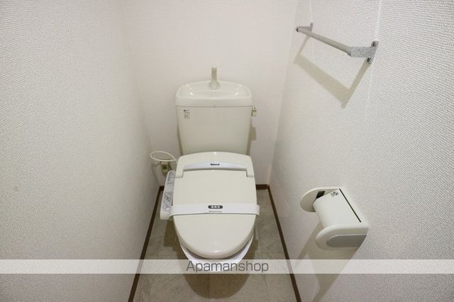 リビングタウン古坂壱番館 B棟のトイレ写真