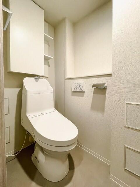 トイレ　※写真は同タイプ住戸です。