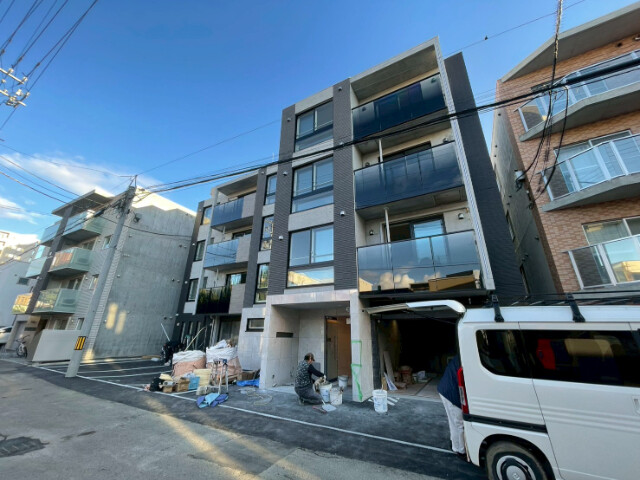 建物外観　札幌市中央区南四条西「ＫＫルミナス」