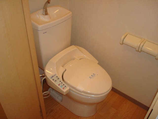 トイレ　シャワー付トイレ