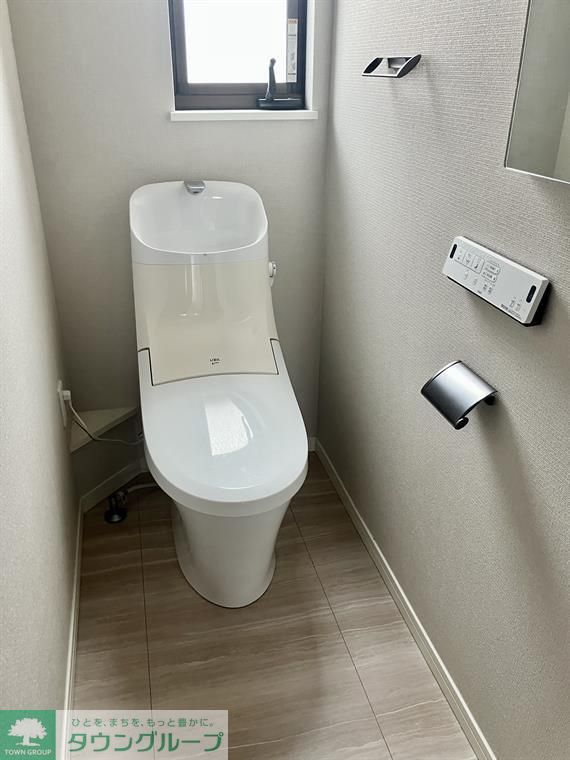 下石神井戸建のトイレ写真