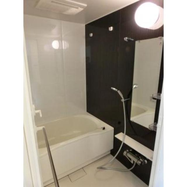 バス・シャワールーム　※写真は同タイプ住戸です。