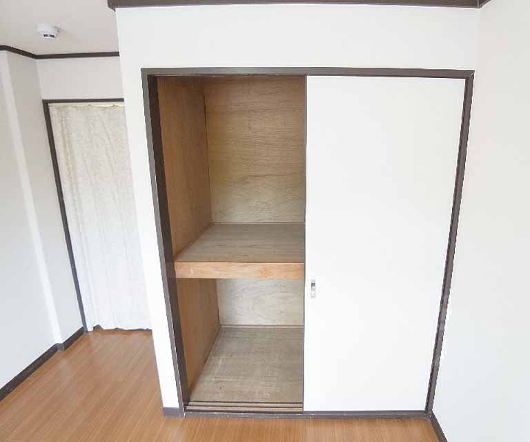 収納　押入サイズ