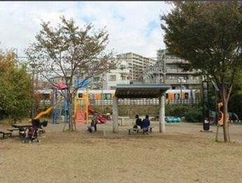 公園　池袋本町電車の見える公園（公園）まで317m