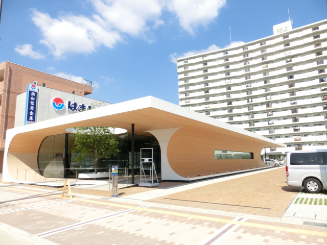 銀行　浜松いわた信用金庫 駅南・海老塚支店（銀行）まで554m