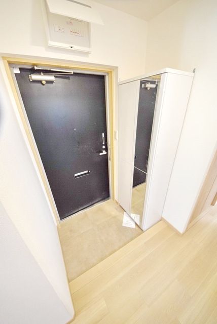 玄関　★お問い合わせはタウンハウジングまで★