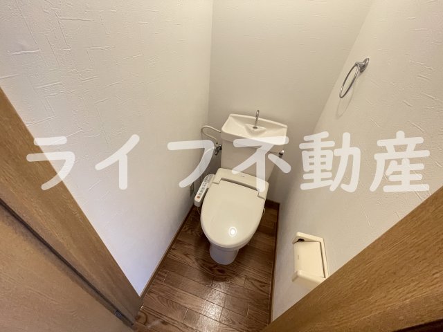 トイレ　トイレもきれいです