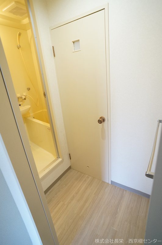 トイレ　※同タイプ・別号室の参考写真です★