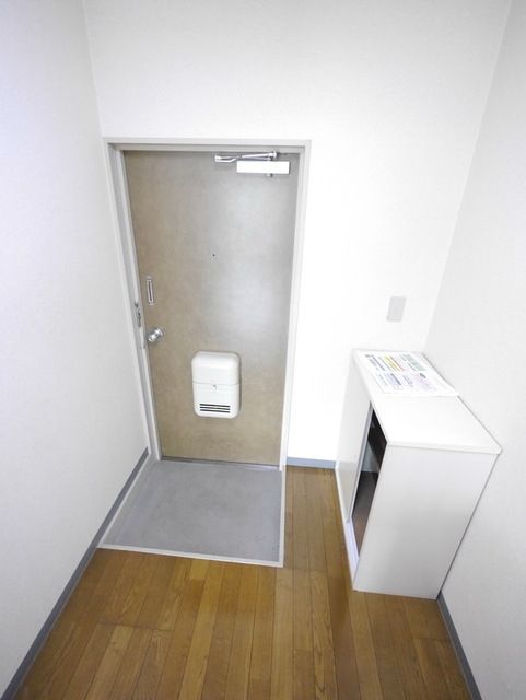 玄関　★お部屋探しは株式会社タウンハウジング東京まで★