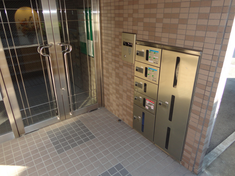 北大阪急行 桃山台駅 徒歩20分 3階建 築27年の外観写真