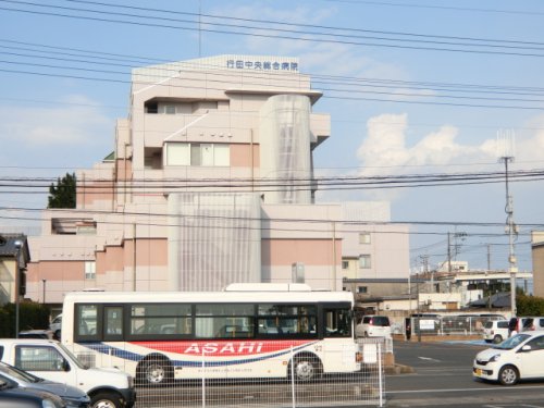 病院　行田中央総合病院（病院）まで297m